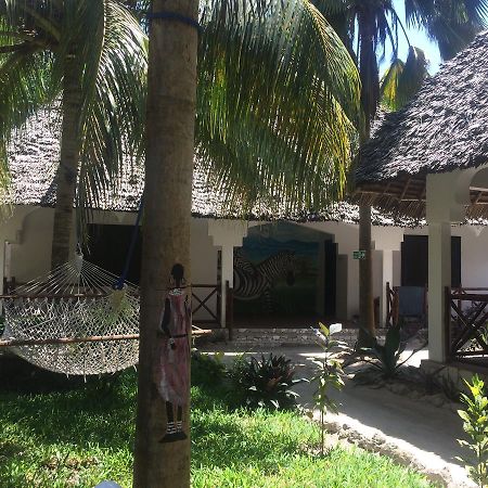 Kicheko Bungalows Nungwi Buitenkant foto