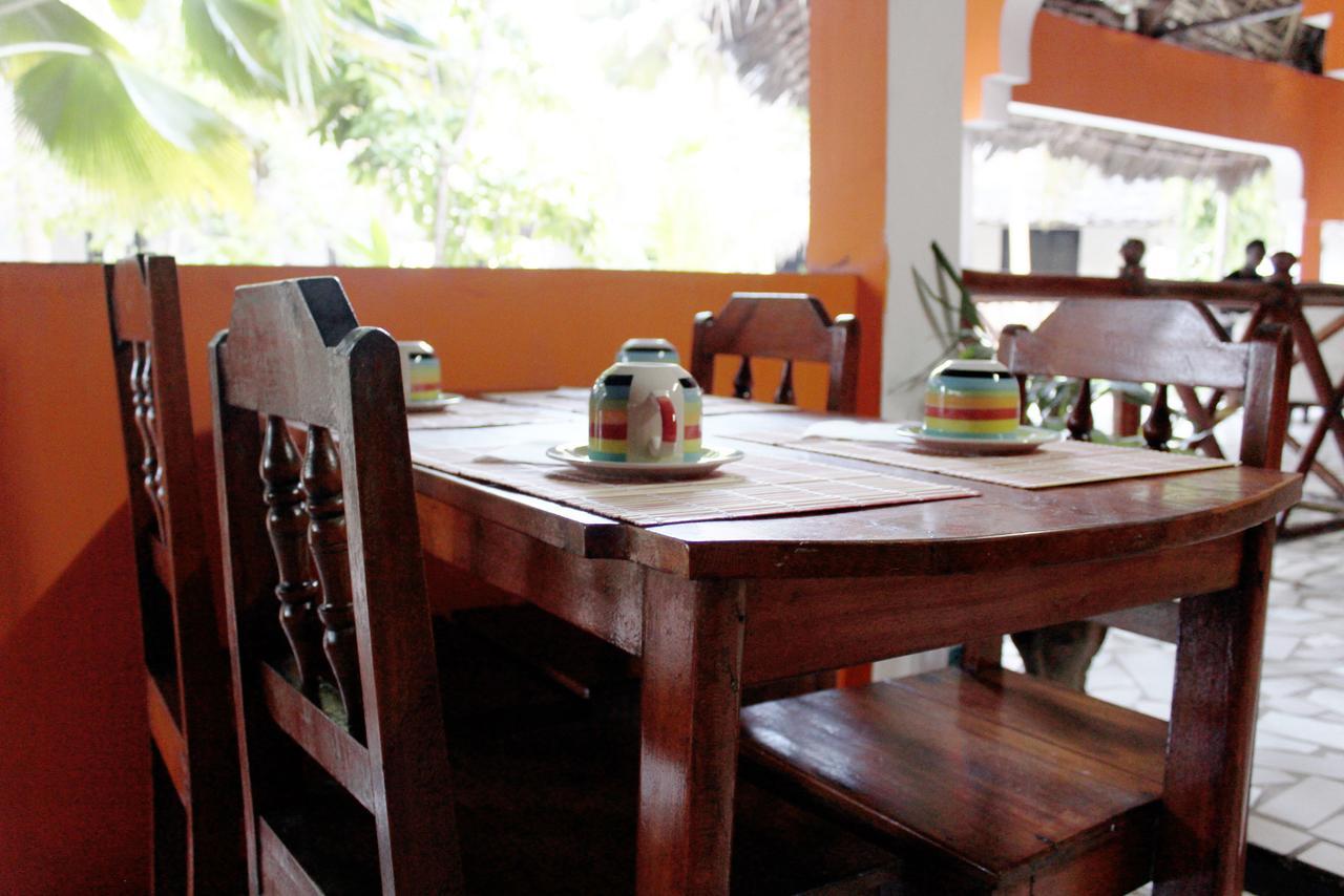 Kicheko Bungalows Nungwi Buitenkant foto