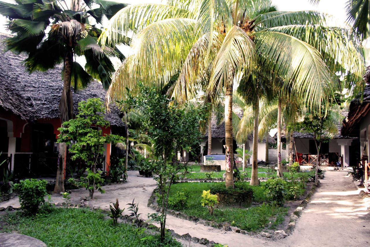 Kicheko Bungalows Nungwi Buitenkant foto