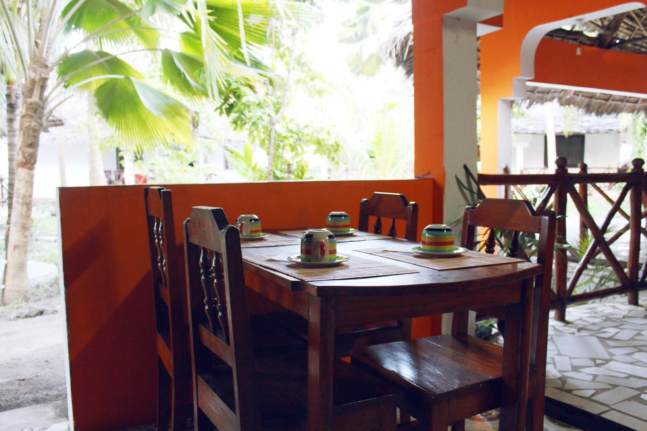 Kicheko Bungalows Nungwi Buitenkant foto