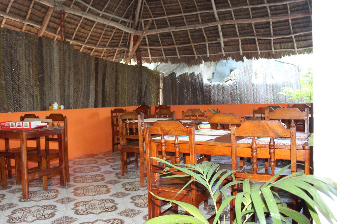 Kicheko Bungalows Nungwi Buitenkant foto
